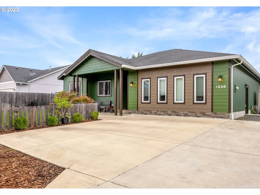 1238 Creswood Drive Creswell OR 97426