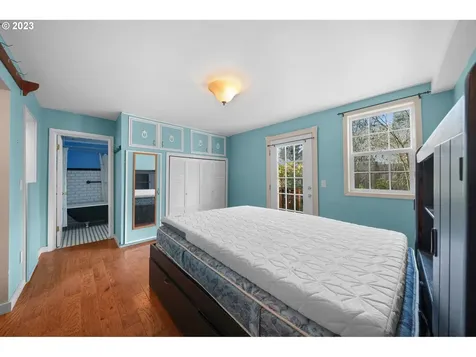 1611 W Main Street Cottage Grove OR 97424
