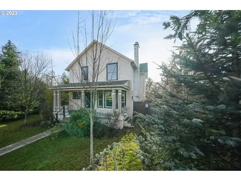 1611 W Main Street Cottage Grove OR 97424