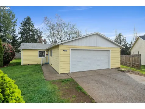 5193 Peterson Street Se Salem OR 97306