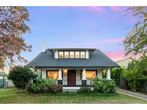 2709 Se 71st Avenue Portland OR 97206