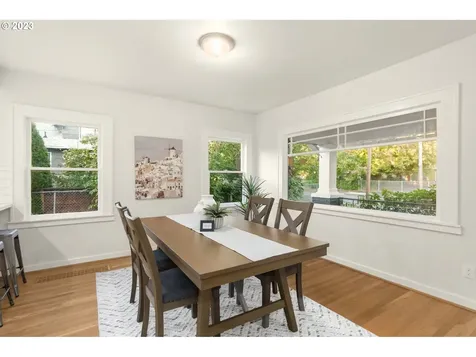 2709 Se 71st Avenue Portland OR 97206