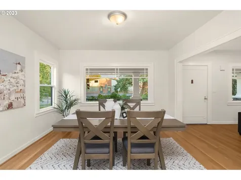 2709 Se 71st Avenue Portland OR 97206