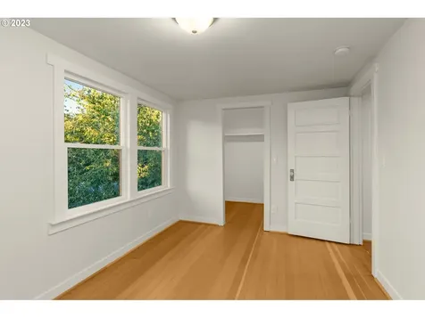 2709 Se 71st Avenue Portland OR 97206
