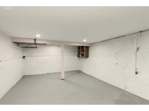 2709 Se 71st Avenue Portland OR 97206