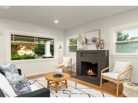 2709 Se 71st Avenue Portland OR 97206
