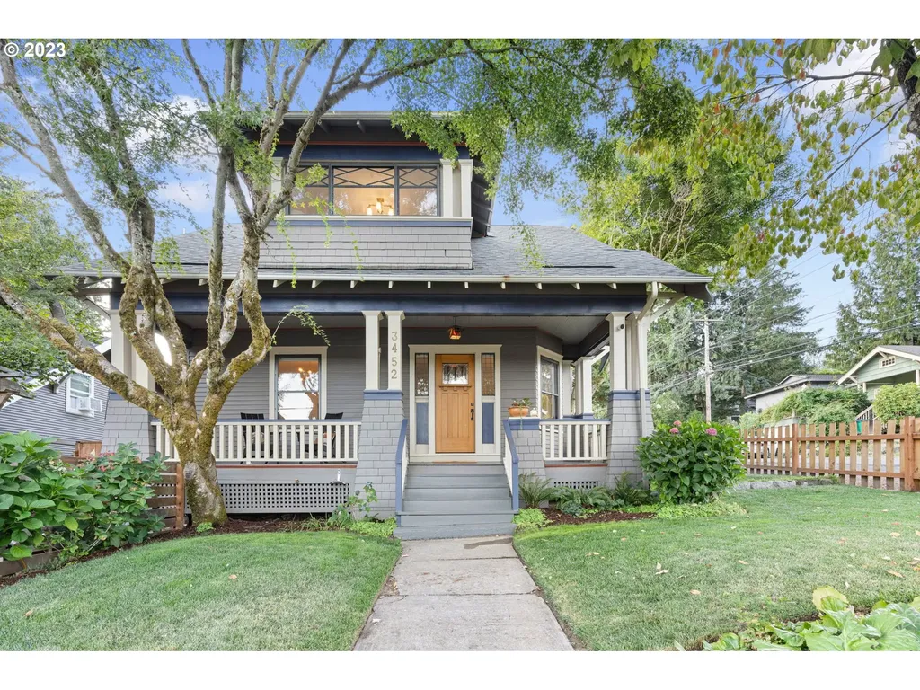 3452 Sw Falcon Street Portland OR 97219