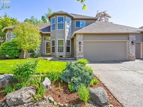3080 Ne Sunburst Avenue Hillsboro OR 97124