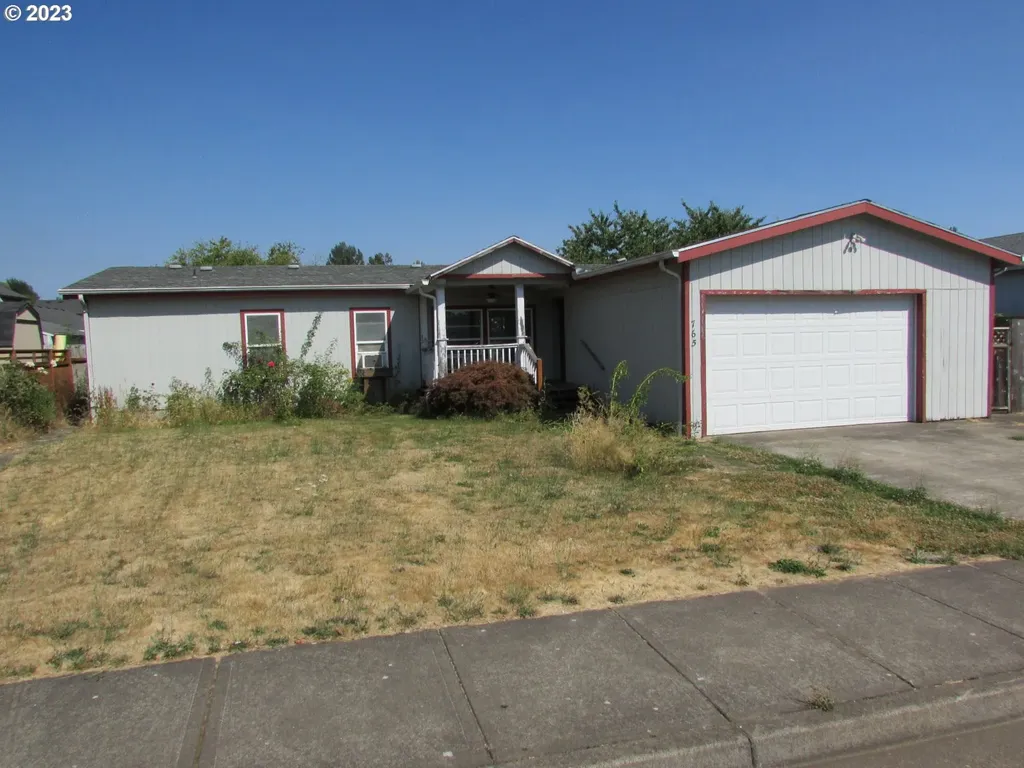 765 Zepher Way Molalla OR 97038
