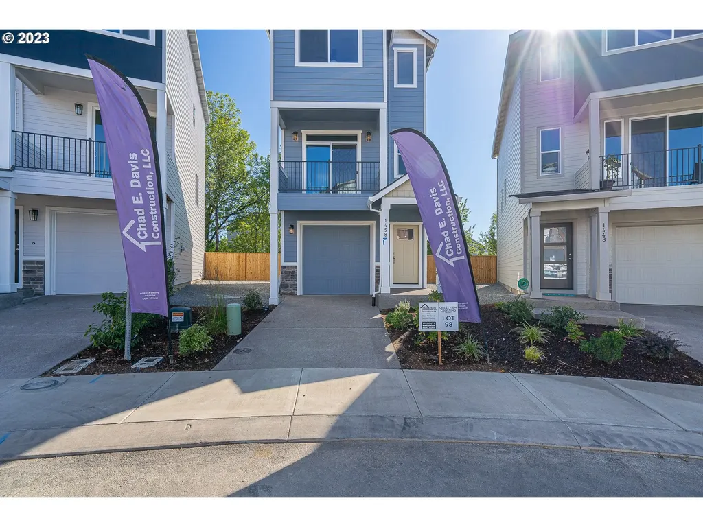 1458 N Steiwer Lane Newberg OR 97132