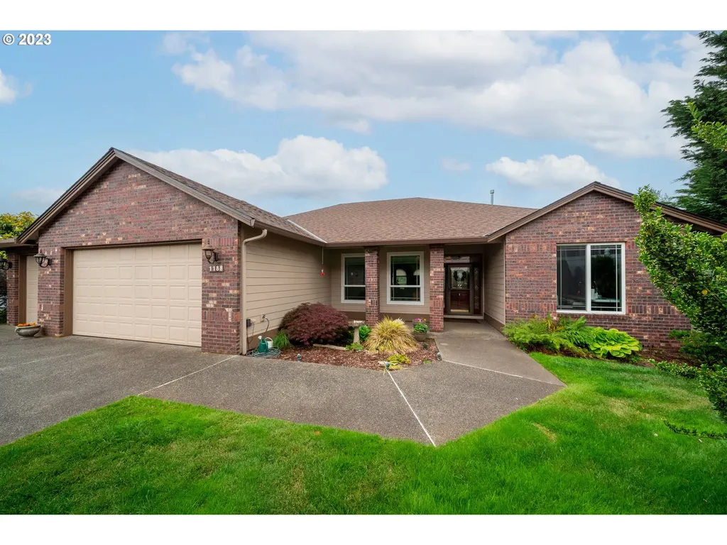 1188 E Caples Court La Center WA 98629