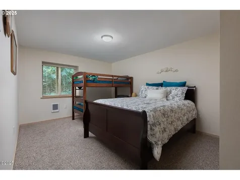 136 SE Larch Street Newport OR 97365