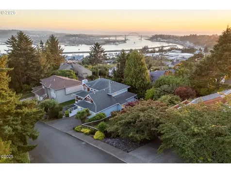 136 SE Larch Street Newport OR 97365