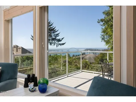 136 SE Larch Street Newport OR 97365
