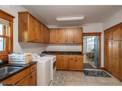 315 Evelyn Street Roseburg OR 97471