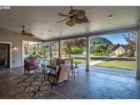 315 Evelyn Street Roseburg OR 97471