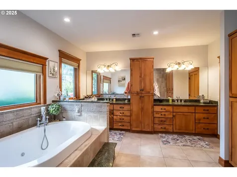 315 Evelyn Street Roseburg OR 97471