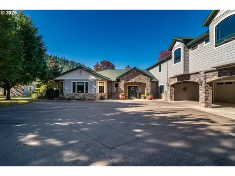 315 Evelyn Street Roseburg OR 97471