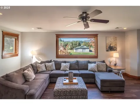 315 Evelyn Street Roseburg OR 97471