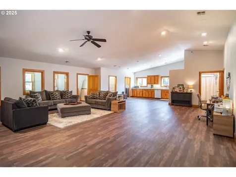 315 Evelyn Street Roseburg OR 97471