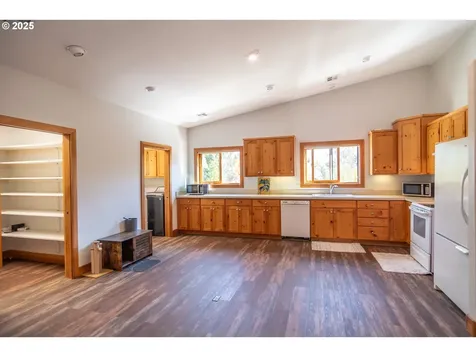 315 Evelyn Street Roseburg OR 97471