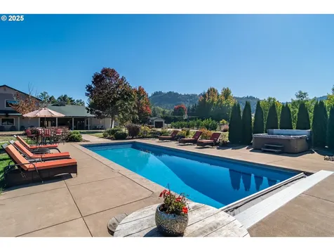 315 Evelyn Street Roseburg OR 97471