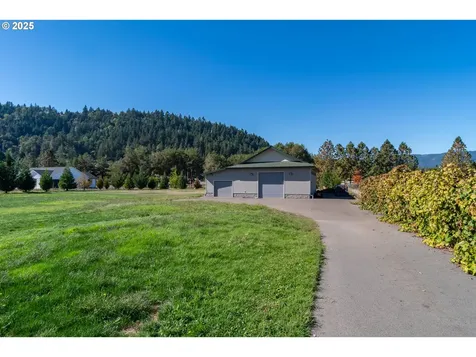 315 Evelyn Street Roseburg OR 97471