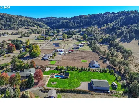 315 Evelyn Street Roseburg OR 97471