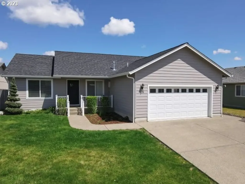 168 Collins Road Winston OR 97496