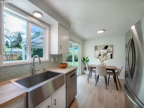 1376 Buck Street Eugene OR 97402