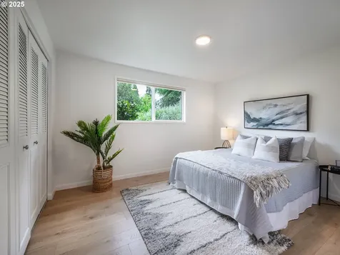1376 Buck Street Eugene OR 97402