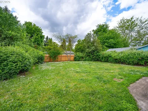 1376 Buck Street Eugene OR 97402