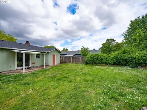 1376 Buck Street Eugene OR 97402