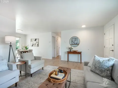 1376 Buck Street Eugene OR 97402