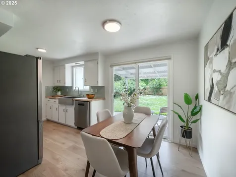 1376 Buck Street Eugene OR 97402