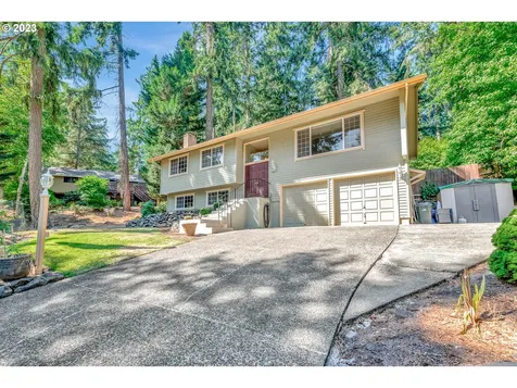 2817 Greentree Way Eugene OR 97405