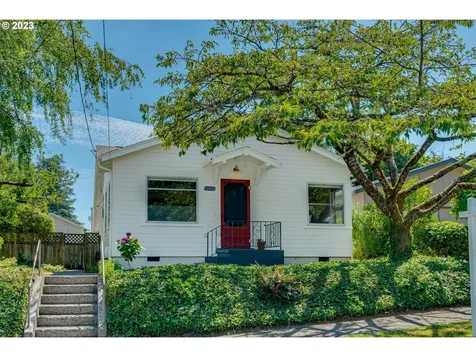 7722 Se Taylor Street Portland OR 97215