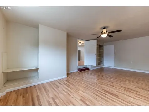 2249 NW Troost Street Roseburg OR 97471