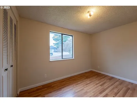 2249 NW Troost Street Roseburg OR 97471