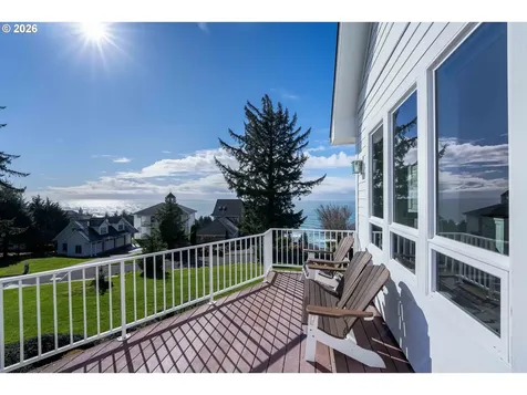 90955 Southview Lane Florence OR 97439
