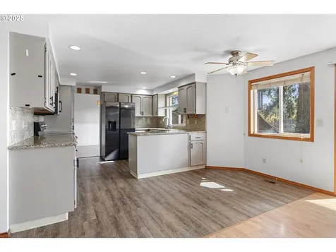 10611 NE 85th Circle Vancouver WA 98662