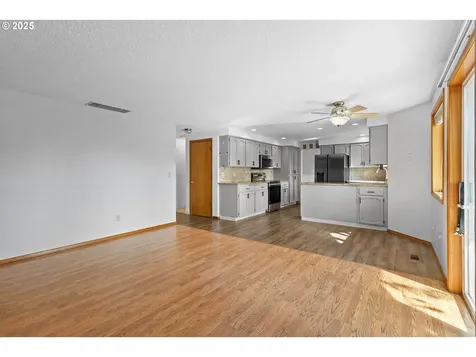 10611 NE 85th Circle Vancouver WA 98662