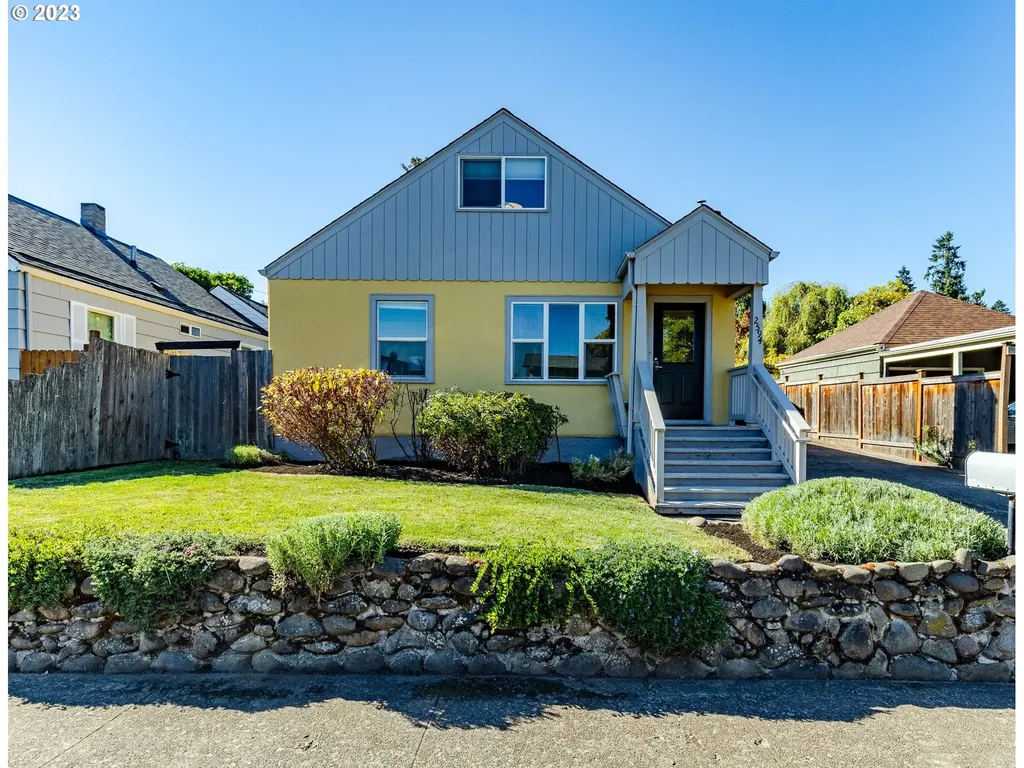 2594 Portland Street Eugene OR 97405