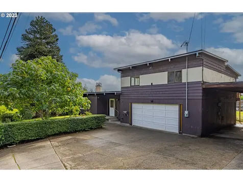 1923 California Avenue Coos Bay OR 97420
