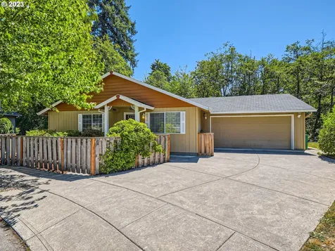 1821 Se Cedar Creek Place Gresham OR 97080