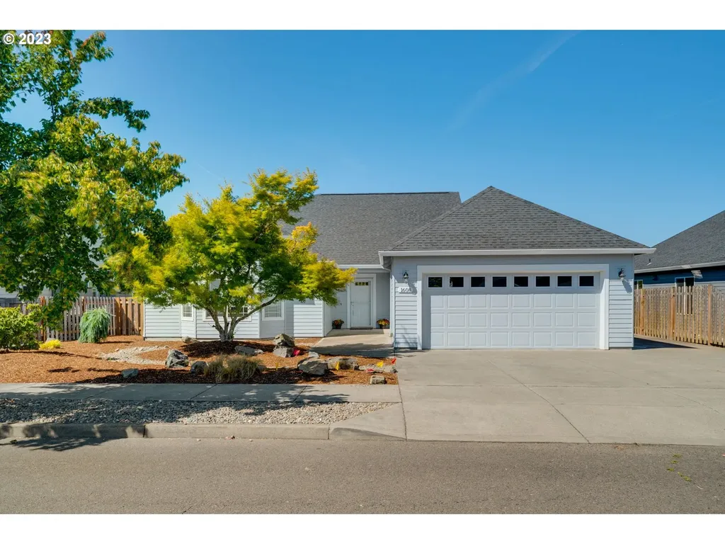 1608 Se 10th Avenue Canby OR 97013