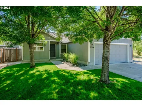 2019 S 57th Street Springfield OR 97478