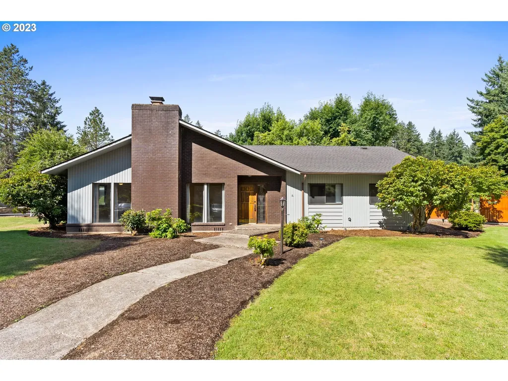 30474 Santiam River Road Lebanon OR 97355