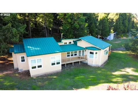 955 Shively Creek Road Canyonville OR 97417