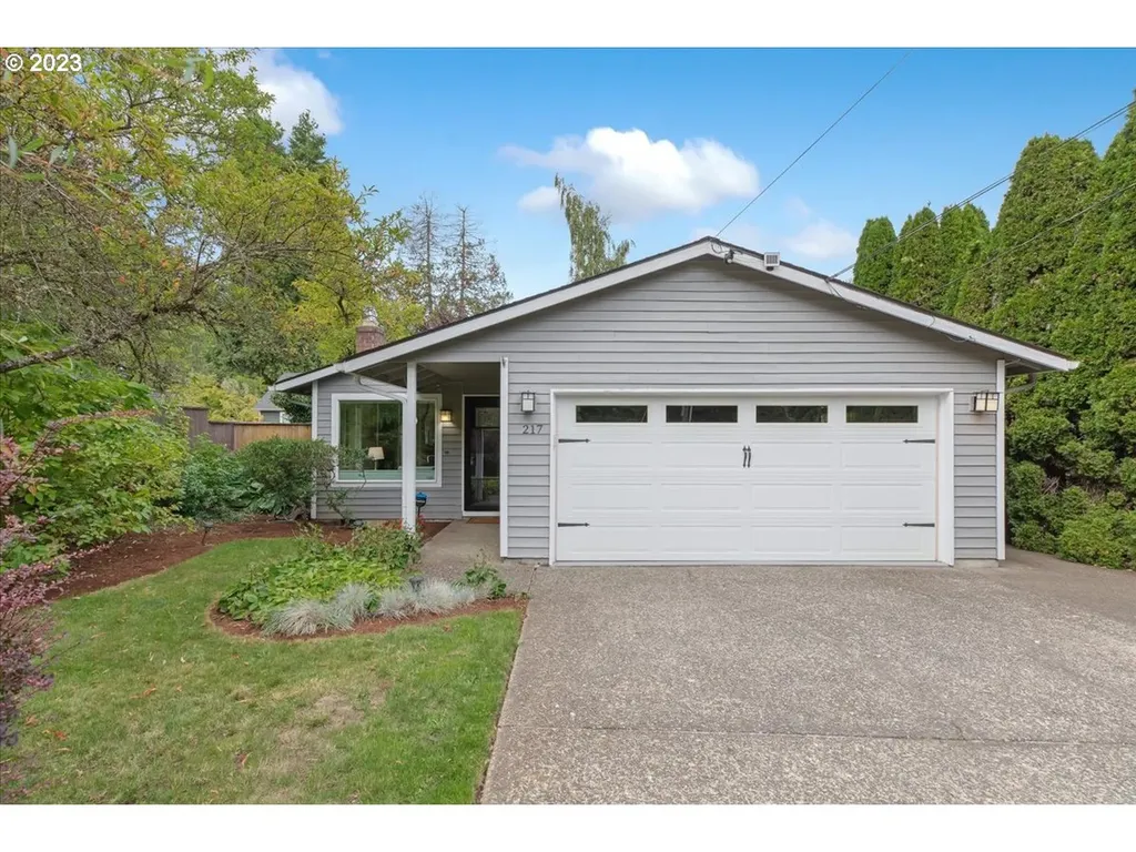 217 S Nebraska Street Portland OR 97239